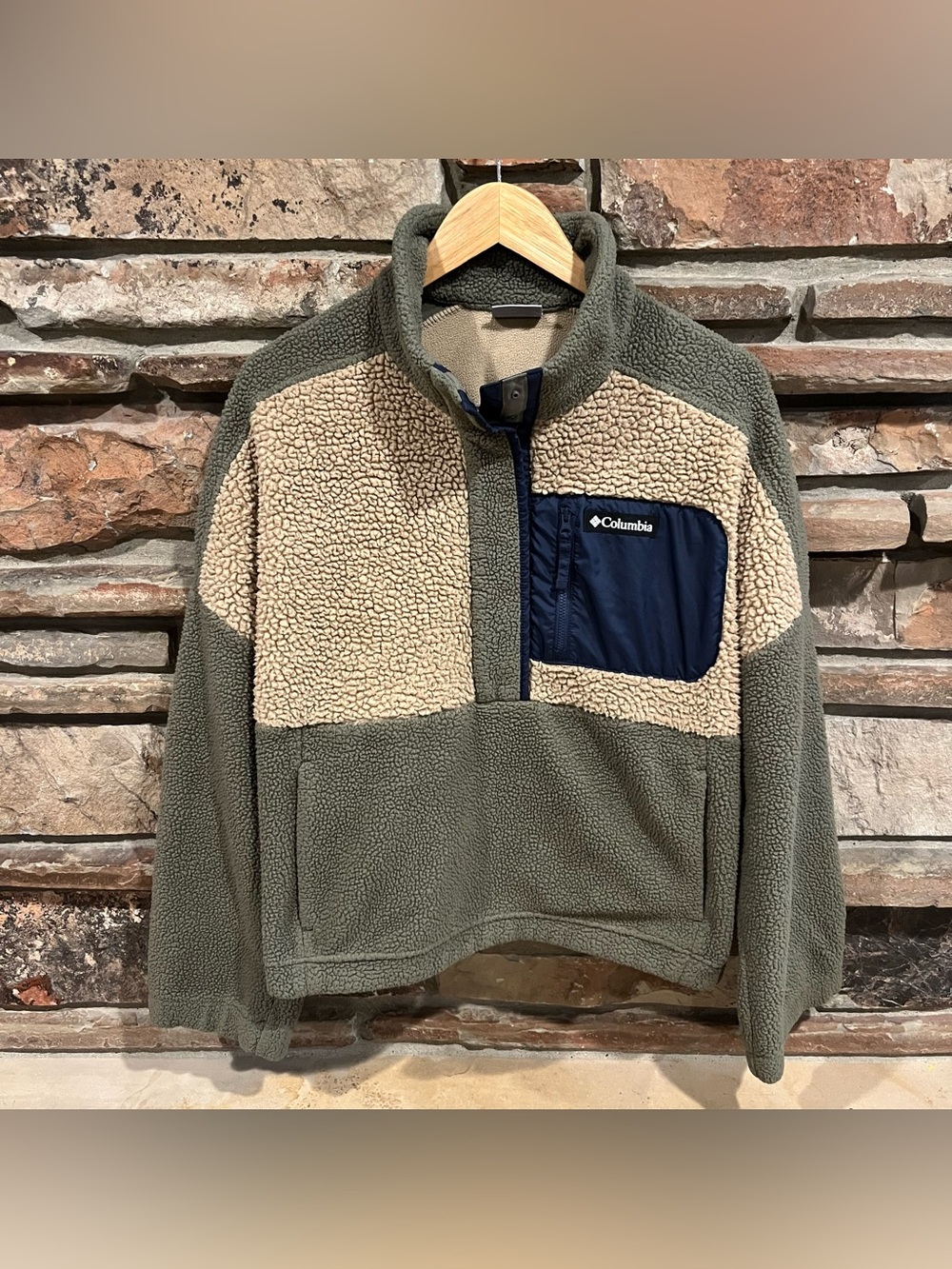 Columbia Two-Tone Teddy Jacket in Beige and Olive
